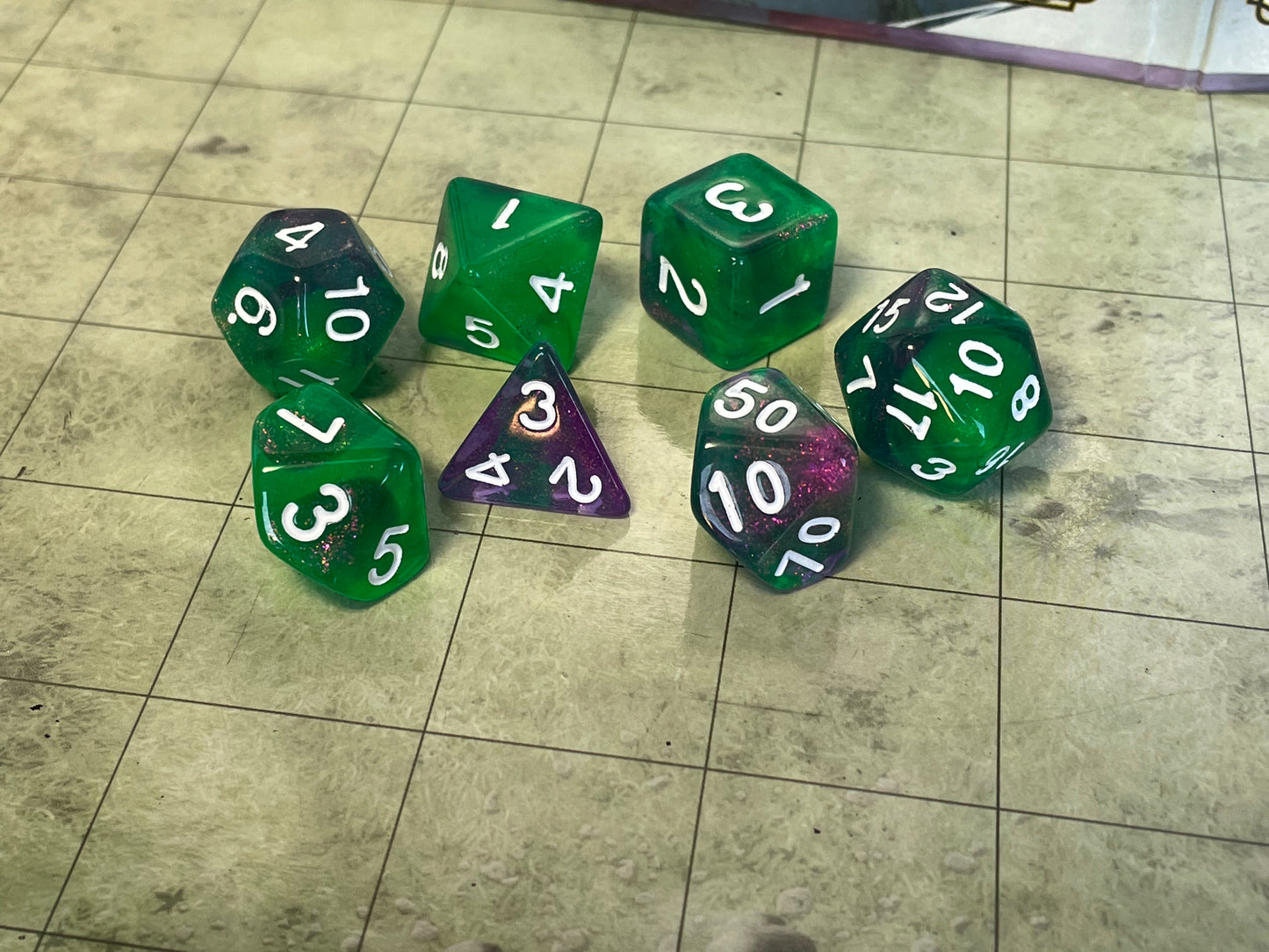 Mythic- Poly Dice Set- Potion