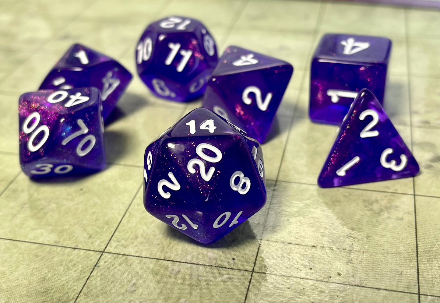 Mythic- Poly Dice Set- Diamond Purple