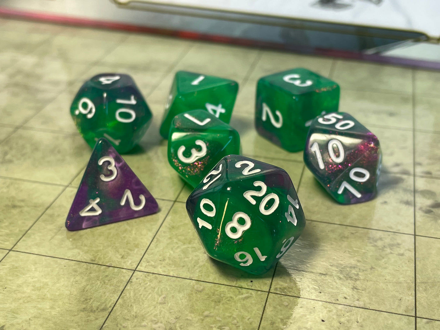 Mythic- Poly Dice Set- Potion